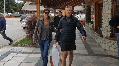 En medio del pedido de austeridad, Macri se amplia sus vacaciones En medio del pedido de austeridad, Macri se amplia sus vacaciones