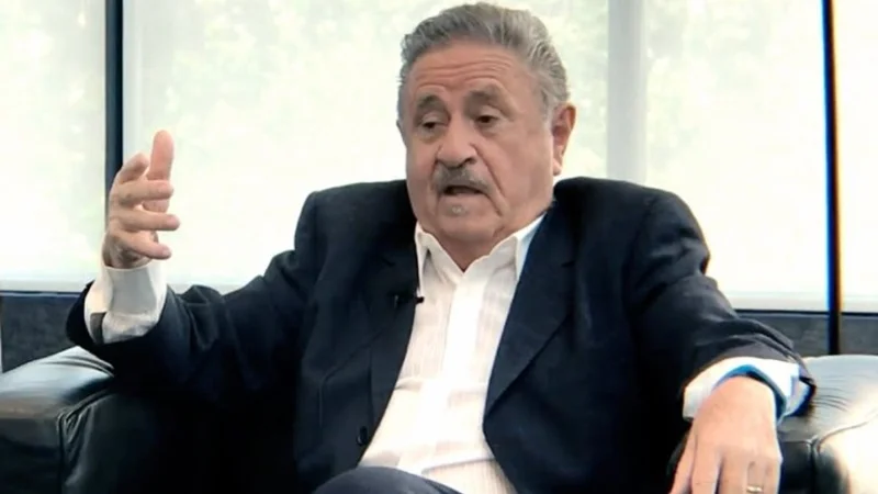 Eduardo Duhalde: "Macri se está ahogando en una palangana"