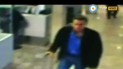 Mandan a juicio a un empleado que filmó la pantalla donde se veía a Nisman volviendo de Europa Mandan a juicio a un empleado que filmó la pantalla donde se veía a Nisman volviendo de Europa