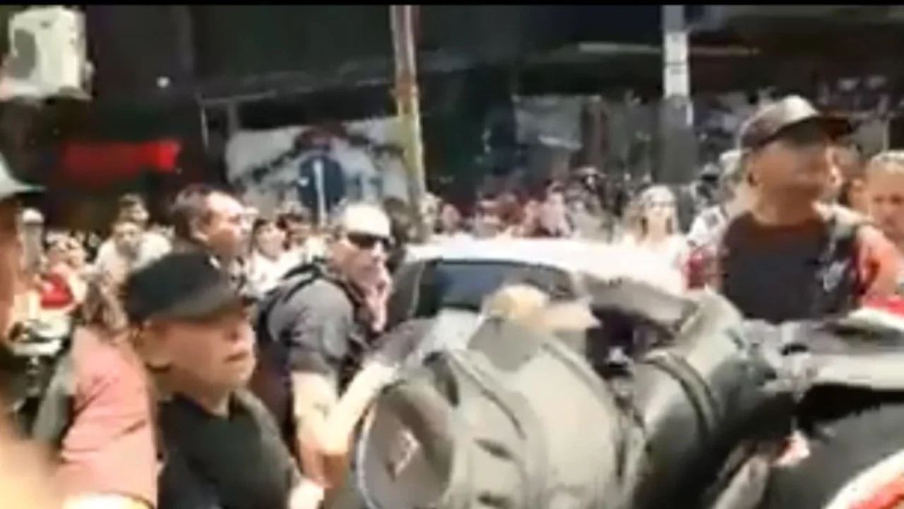 ¿Quién financió realmente el violento desalojo de los manteros en la Ciudad?
