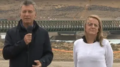 Elecciones 2019: frente a Alicia Kirchner, Macri le pidió a la oposición "tirar para el mismo lado" Elecciones 2019: frente a Alicia Kirchner, Macri le pidió a la oposición "tirar para el mismo lado"
