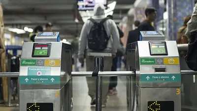 Se levantó el paro en la linea D pero circula con demora Se levantó el paro en la linea D pero circula con demora
