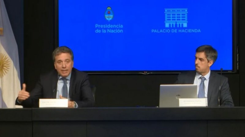 Dujovne presentó los resultados fiscales del 2018 y festejó cumplir con el ajuste que pidió el FMI