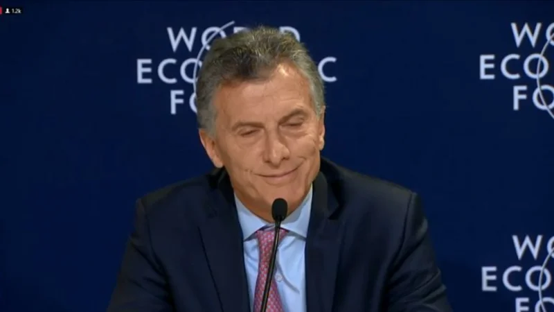 Macri no va a Davos y envía a Sandleris y Dujovne