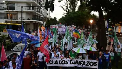 El impacto del tarifazo en Santa Fe equivale a casi el 35% del salario mínimo El impacto del tarifazo en Santa Fe equivale a casi el 35% del salario mínimo