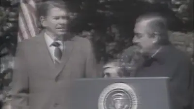 El día que Raúl Alfonsín se plantó ante Ronald Reagan: las diferencias con Macri El día que Raúl Alfonsín se plantó ante Ronald Reagan: las diferencias con Macri