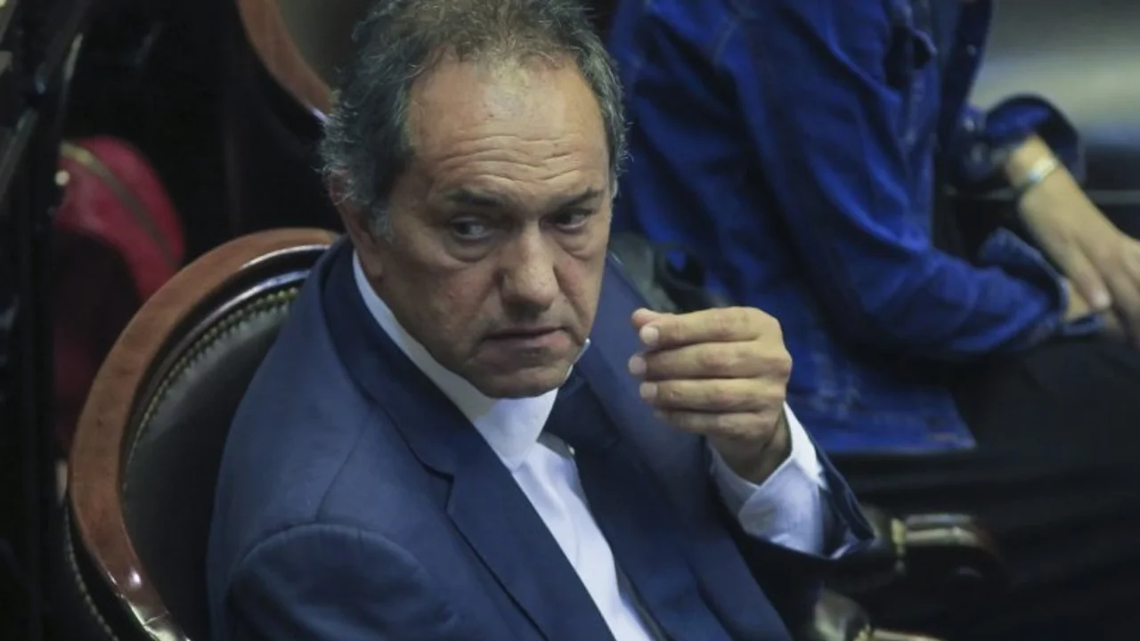 Scioli emitió un "tibio" comunicado sobre la crisis en Venezuela