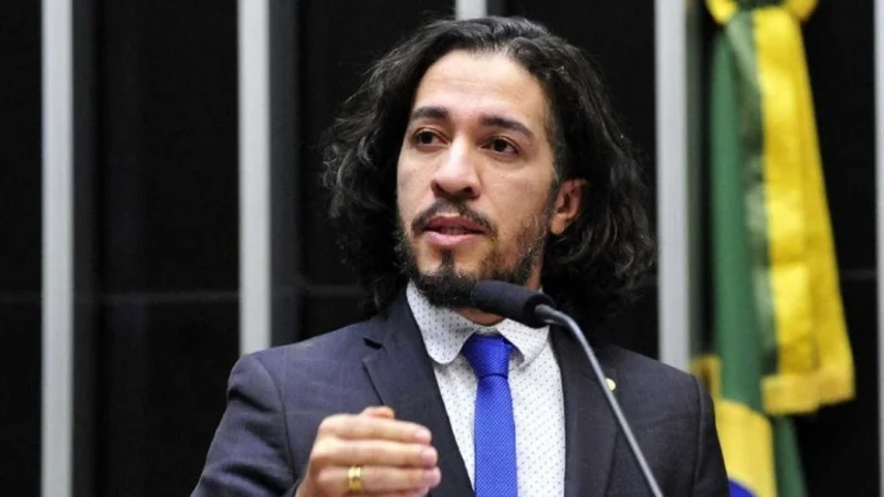 Brasil: diputado gay se exilió por las amenazas de muerte en medio de la presidencia de Jair Bolsonaro