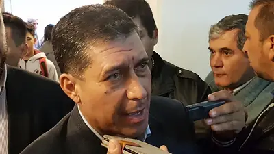 La Rioja: la consulta popular no garantiza la reelección de Casas La Rioja: la consulta popular no garantiza la reelección de Casas