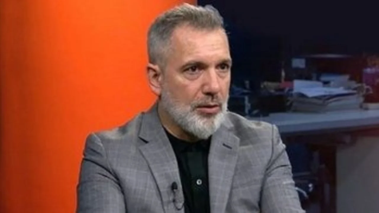 Pablo Duggan cruzó a un tuitero que lo acusó de aceptar una coima para decir que Alberto Nisman se suicidó