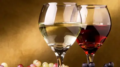 Un blanco y un tinto mendocinos coronaron el menú para los nominados en los Globos de Oro Un blanco y un tinto mendocinos coronaron el menú para los nominados en los Globos de Oro