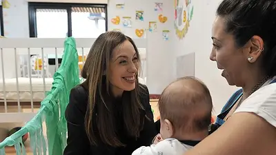 Encontraron 162 mil vacunas vencidas y apuntan contra María Eugenia Vidal Encontraron 162 mil vacunas vencidas y apuntan contra María Eugenia Vidal