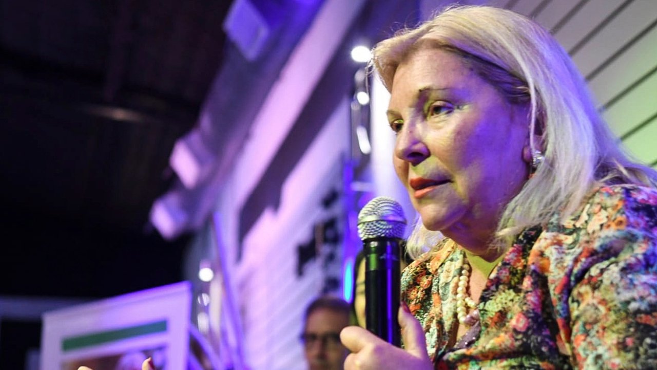 Elisa Carrió difundió un ofensivo mensaje machista contra una funcionaria y la destrozaron