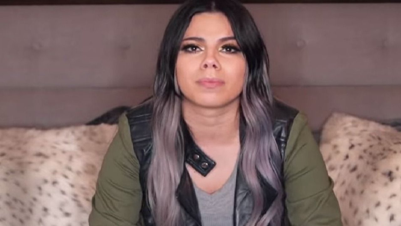 Una popular youtuber contó en un video cómo fue abusada por su padre a las cinco años