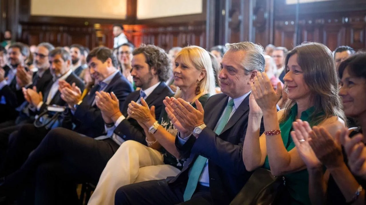 Alberto Fernández cumplió con la Ley Micaela y participó de una capacitación de género