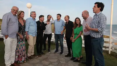 Alberto Fernández se reunió con productores teatrales en Mar del Plata Alberto Fernández se reunió con productores teatrales en Mar del Plata