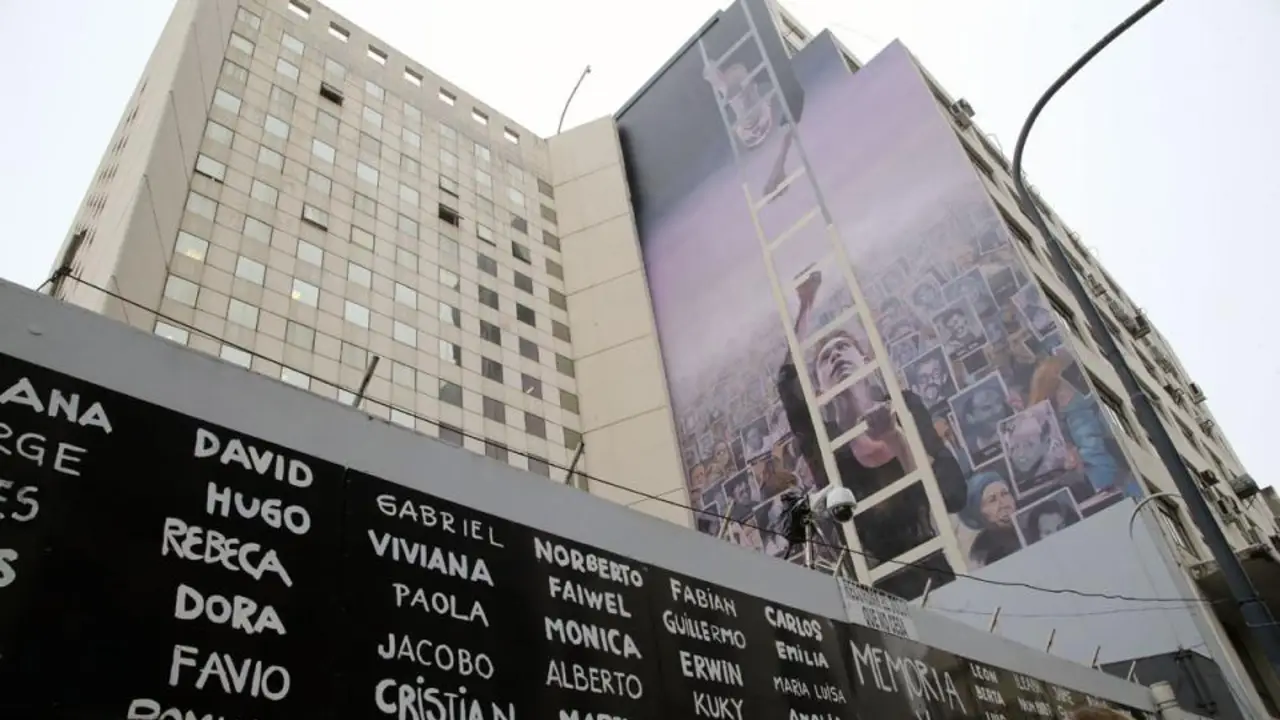 AMIA: 30 años de impunidad y encubrimientos por parte del tridente Justicia-Medios-Espías