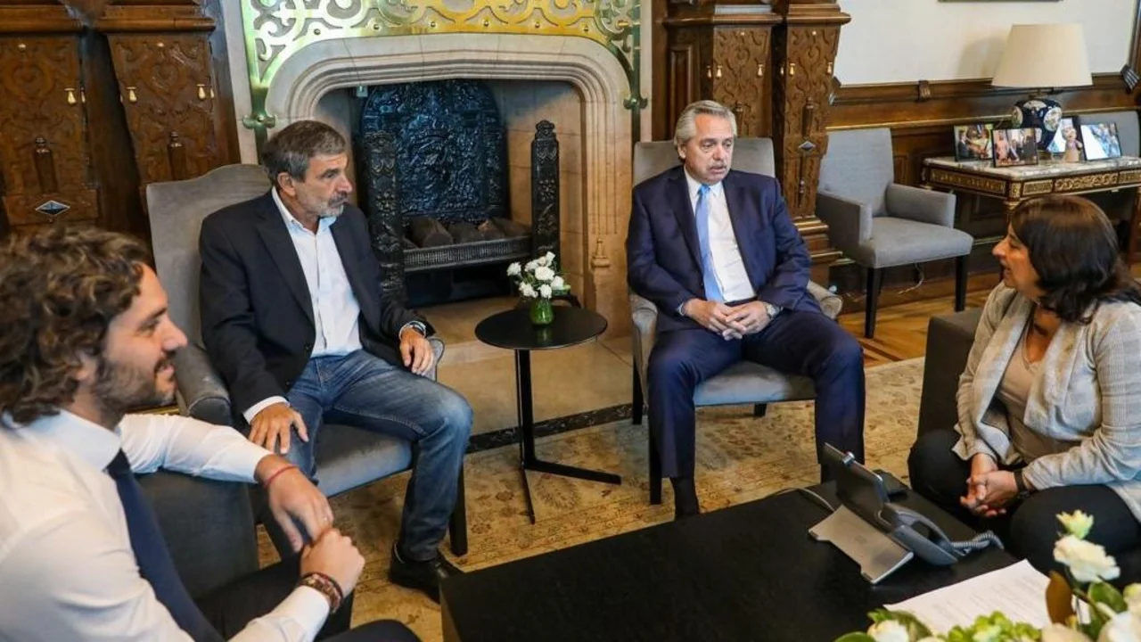 El Gobierno anunció un aumento en el valor de las becas del CONICET