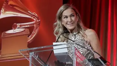 Despidieron a la presidenta de los Grammy por mala conducta, a 10 días de la entrega de premios Despidieron a la presidenta de los Grammy por mala conducta, a 10 días de la entrega de premios