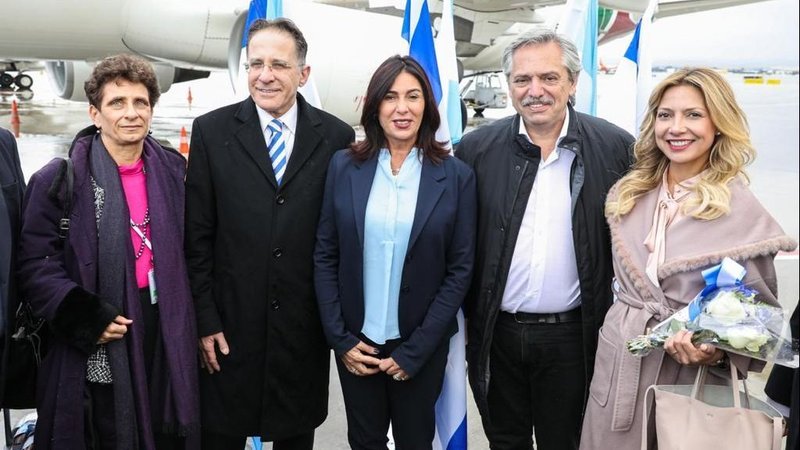 Alberto Fernández llegó a Israel en su primer viaje internacional como Presidente