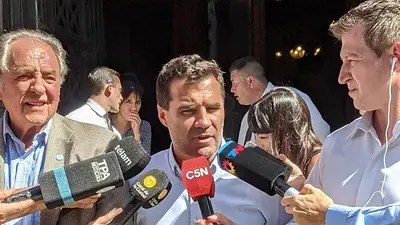 El oficialismo confía en aprobar el proyecto de deuda la semana próxima El oficialismo confía en aprobar el proyecto de deuda la semana próxima