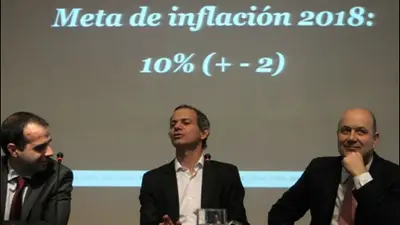 Reapareción Sturzenegger, criticó el cepo al dólar y lo destrozaron en las redes Reapareción Sturzenegger, criticó el cepo al dólar y lo destrozaron en las redes