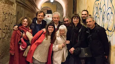 Vera Jarach fue partícipe en una proyección sobre el documental que recorre su vida y la ovación fue unánime Vera Jarach fue partícipe en una proyección sobre el documental que recorre su vida y la ovación fue unánime