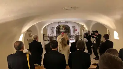 La visita de Alberto Fernández al papa Francisco comenzó con una misa en la que se elogió a Perón La visita de Alberto Fernández al papa Francisco comenzó con una misa en la que se elogió a Perón