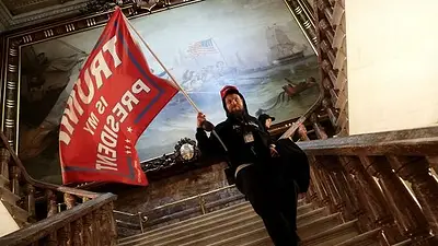 Manifestantes a favor de Trump tomaron el Congreso de los Estados Unidos: los videos más impactantes Manifestantes a favor de Trump tomaron el Congreso de los Estados Unidos: los videos más impactantes