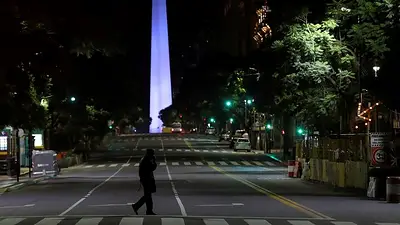 El Obelisco de noche y sin gente El Obelisco de noche y sin gente