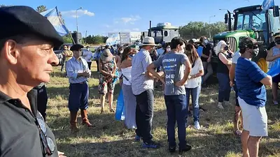 Ley para el Campo: el Gobierno redactará el proyecto con la Mesa de Enlace Ley para el Campo: el Gobierno redactará el proyecto con la Mesa de Enlace