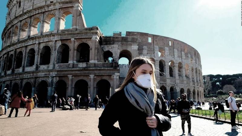 Coliseo romano en pandemia de coronavirus
