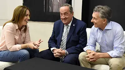 Vidal, Macri y el intendente de Tandil, Miguel Ángel Lunghi. Vidal, Macri y el intendente de Tandil, Miguel Ángel Lunghi.