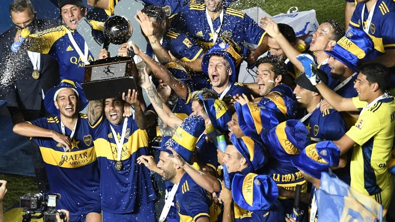 Tevez campeón 