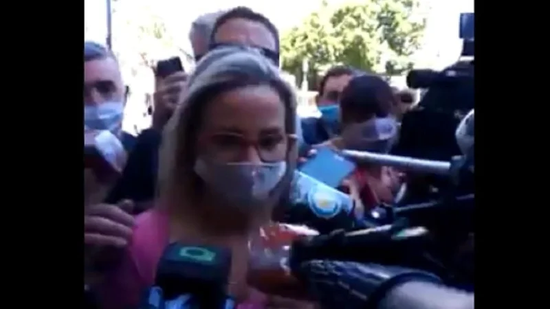 Escrache y repudio contra Píparo cuando fue a declarar