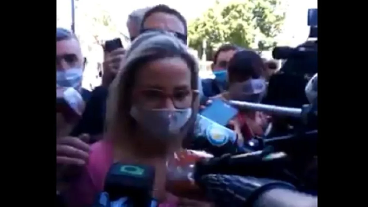 Escrache y repudio contra Píparo cuando fue a declarar
