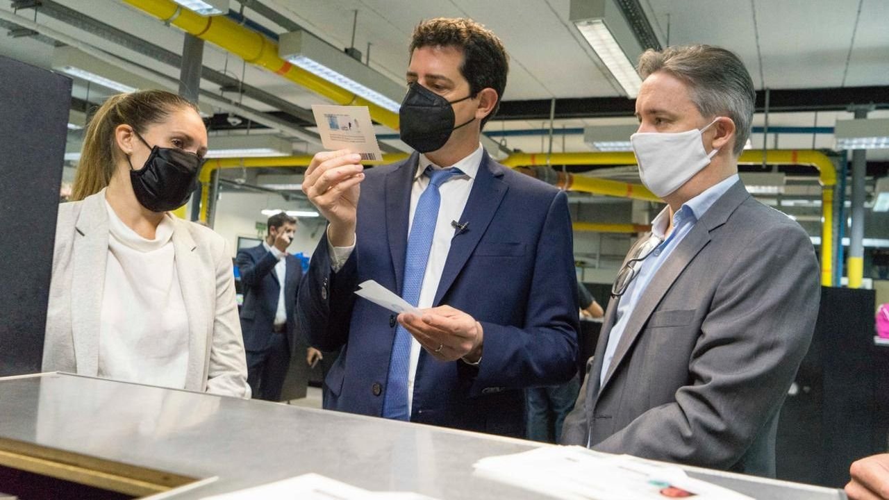 Sábado Joven: qué necesitan los mayores de 14 años para renovar el DNI