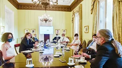 El Gobierno convoca a empresas y gremios a discutir precios y salarios El Gobierno convoca a empresas y gremios a discutir precios y salarios