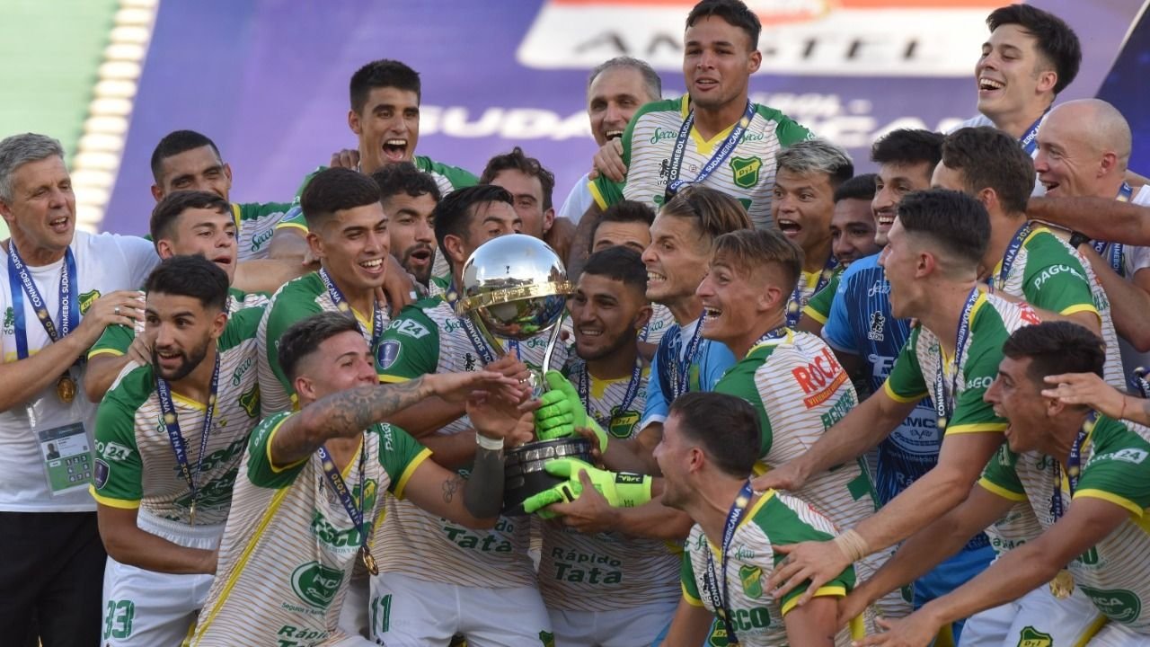 Defensa y Justicia se lució ante Lanús y se consagró campeón de la Copa Sudamericana