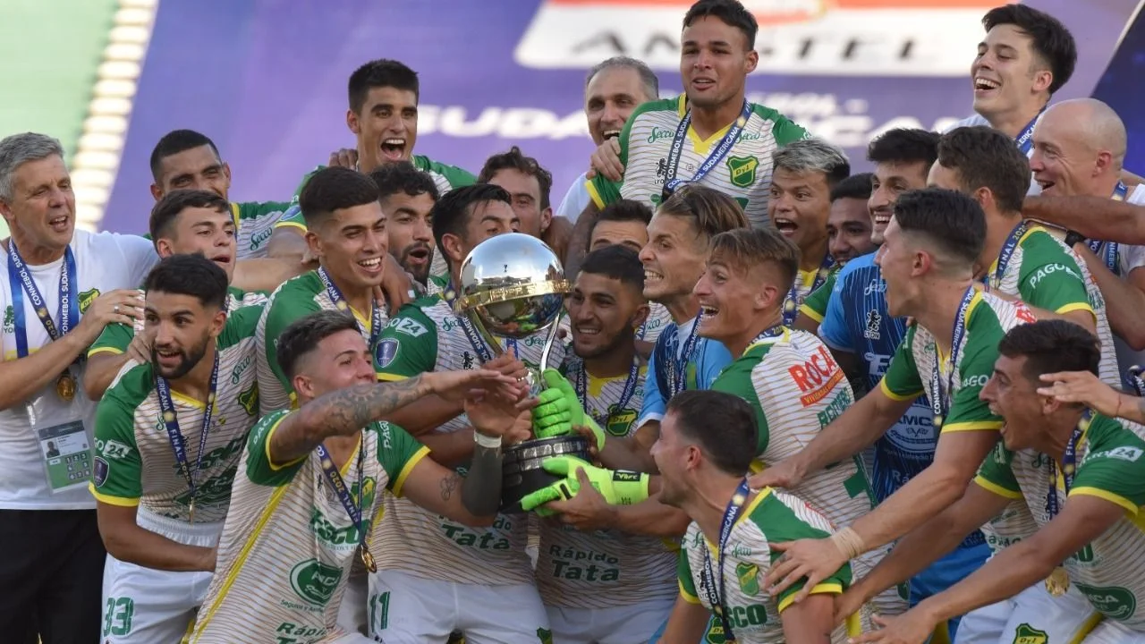 Defensa y Justicia se lució ante Lanús y se consagró campeón de la Copa Sudamericana