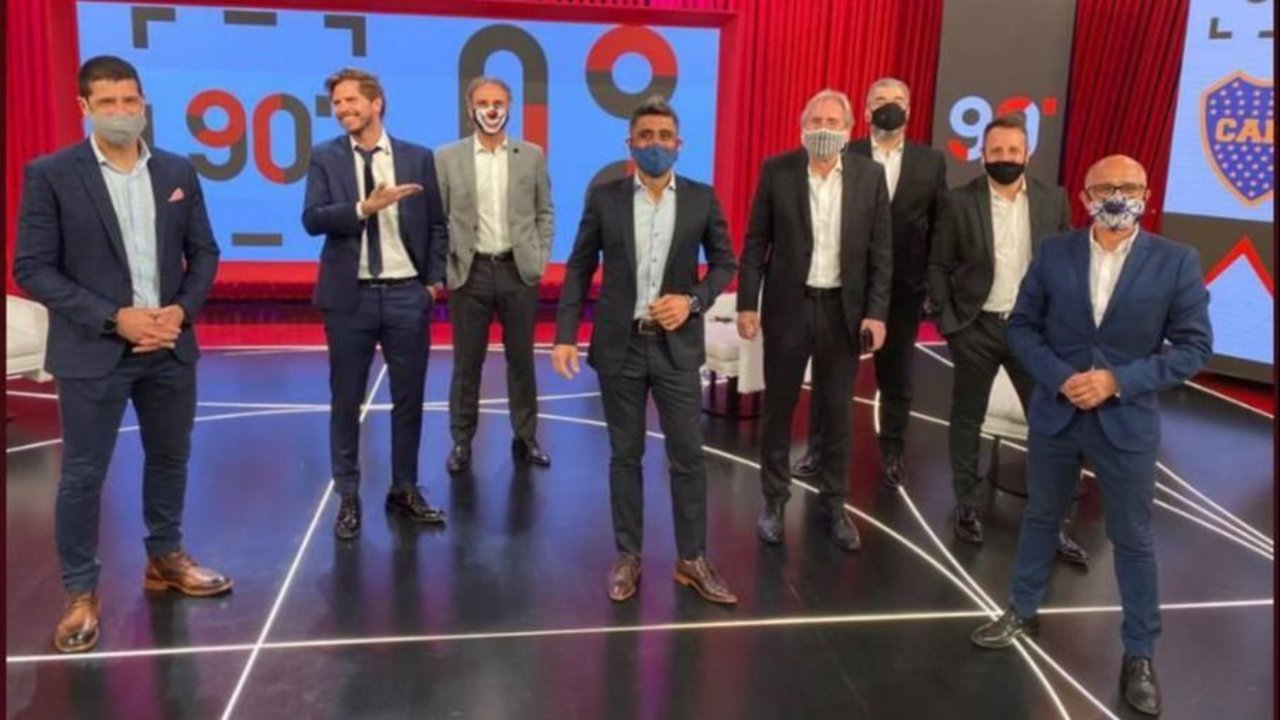 De qué equipo son hinchas los periodistas del programa de Vignolo, F90 (90 minutos)