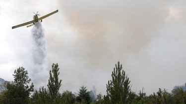 Alerta en El Bolsón: temen que los incendios lleguen a una planta de gas