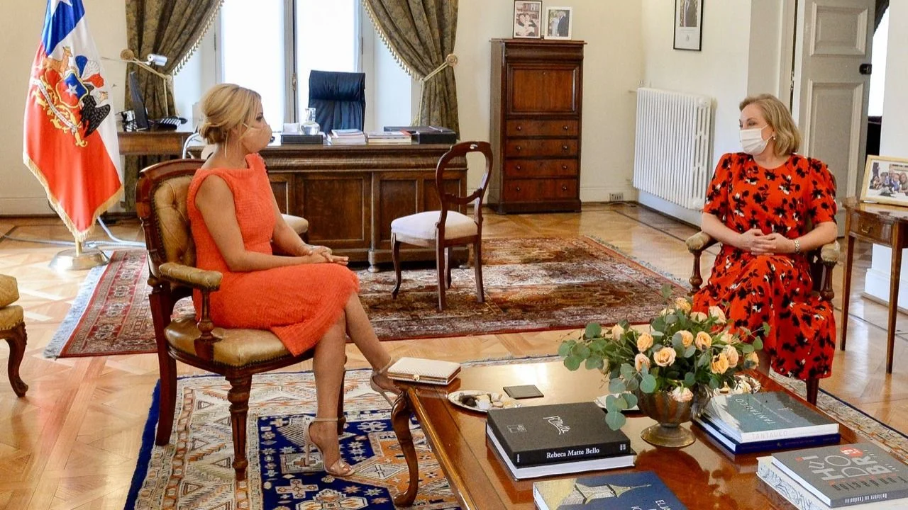 Fabiola Yañez y una agenda propia en su visita a Chile