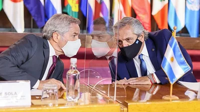 Solá instó a reforzar la unidad con Chile y a avanzar en el camino del multilateralismo Solá instó a reforzar la unidad con Chile y a avanzar en el camino del multilateralismo