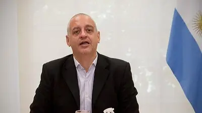 El Gobierno denunció a un dirigente de JxC y a un supuesto ex agente de la CIA por pedir "fusilar" a CFK El Gobierno denunció a un dirigente de JxC y a un supuesto ex agente de la CIA por pedir "fusilar" a CFK