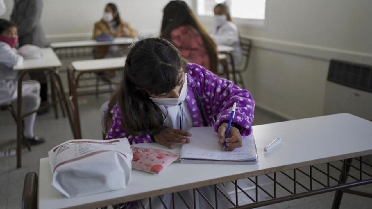 Docentes analizan medidas de fuerzas para repudiar la vuelta a las aulas