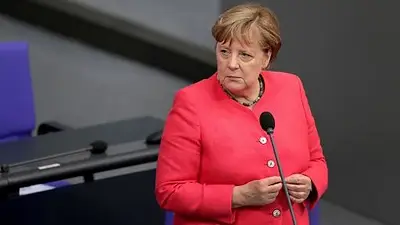 Merkel se opone a plan de Biden de liberar patentes de vacunas contra el coronavirus Merkel se opone a plan de Biden de liberar patentes de vacunas contra el coronavirus