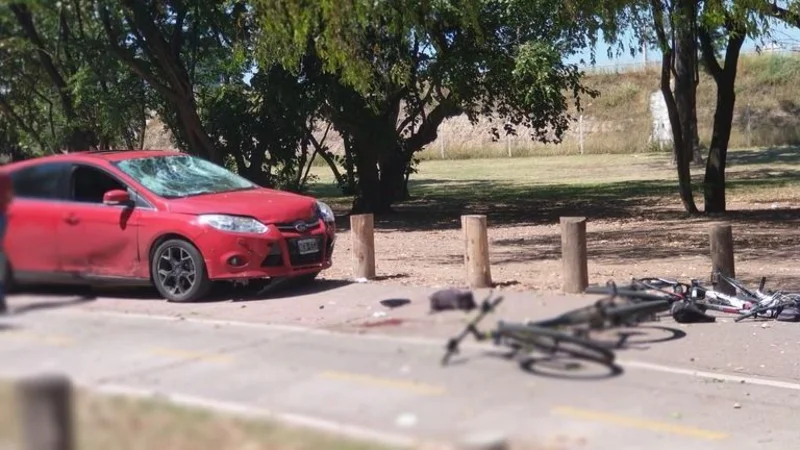 Murió una de los cinco ciclistas atropellados en los Bosques de Palermo: cuatro detenidos