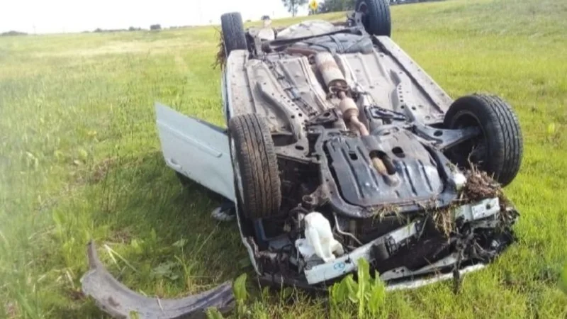 Un futbolista de la Liga Profesional sufrió un duro accidente automovilístico