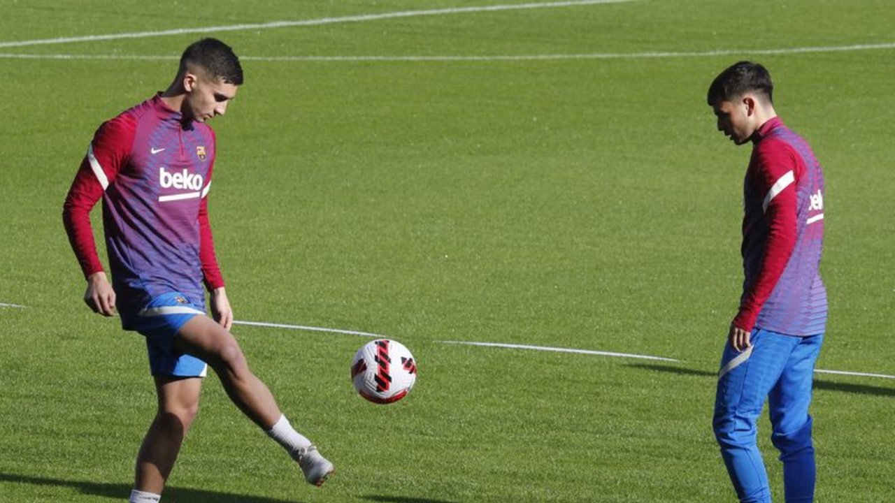 Torres y Pedri son los últimos positivos en el brote de COVID del Barça